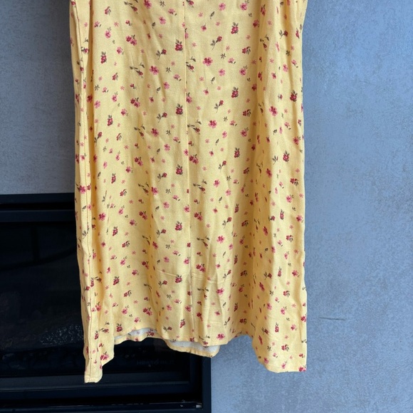 Reformation Puglia Floral-print Crepe
Mini Dress In Yellow, Size 2 - Picture 9 of 9